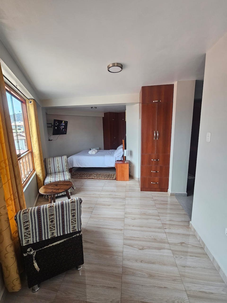 Apartment 5